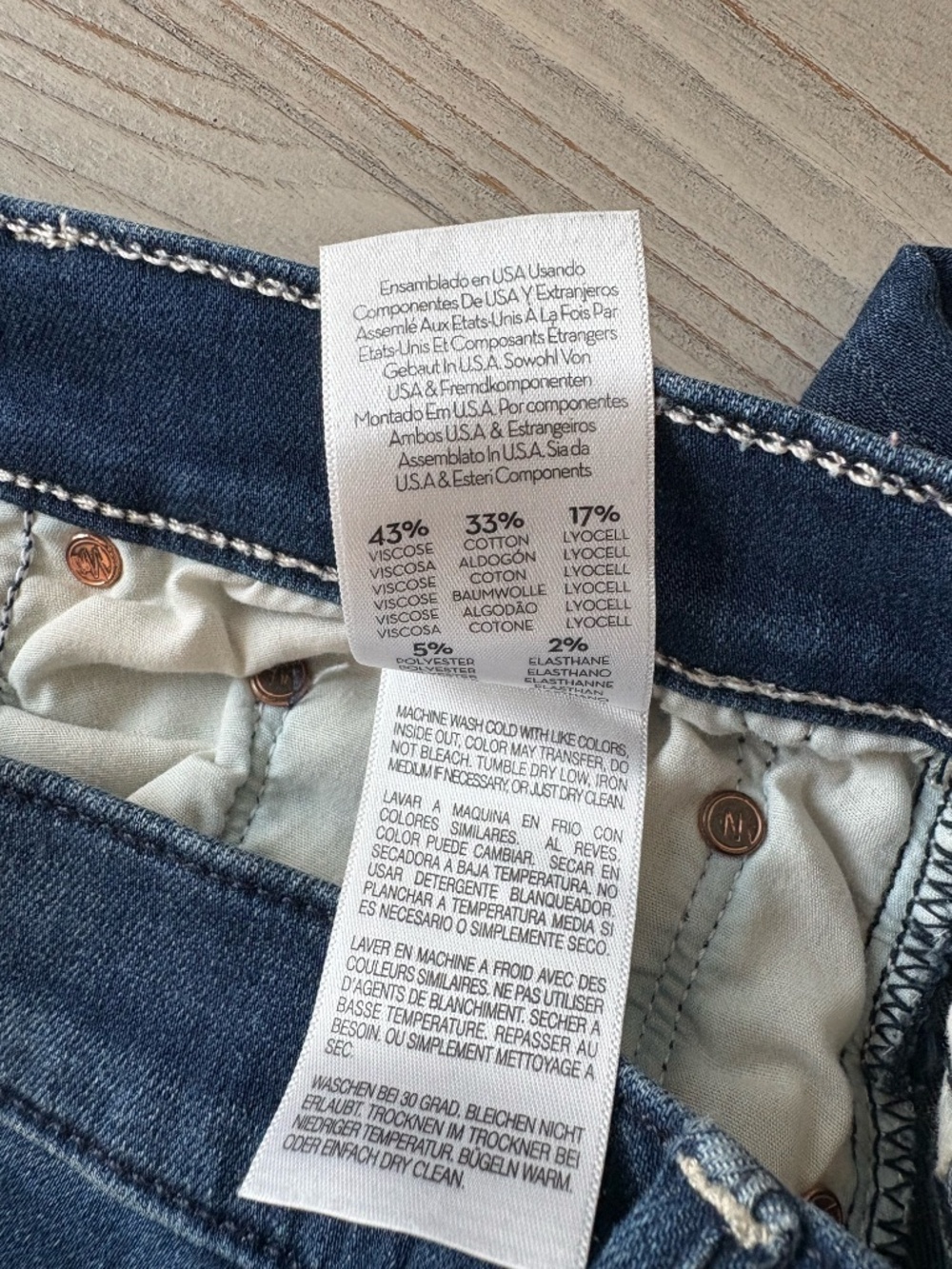 MOTHER The Insider Crop Frayed Tounge and Chic Dark Denim Jeans Size 34 - Picture 8 of 9